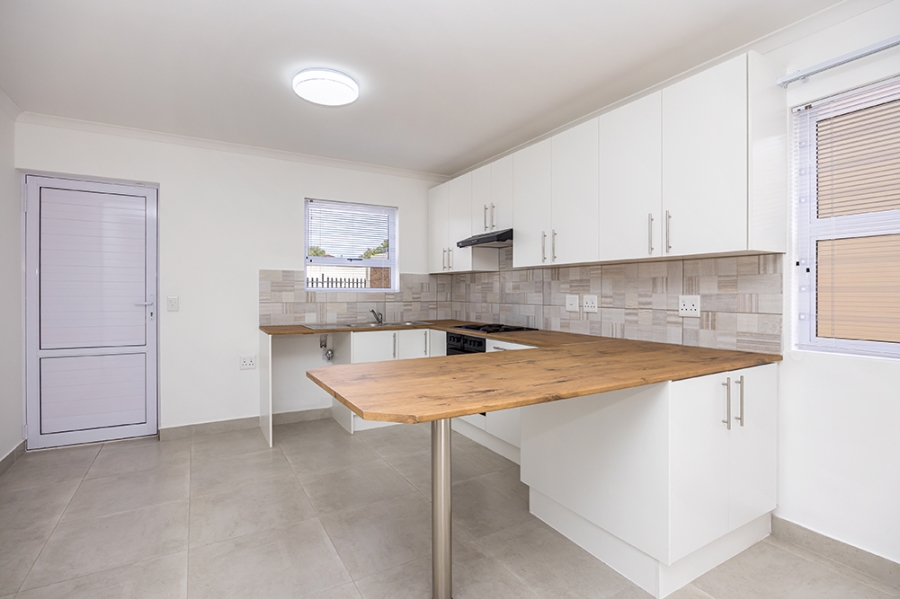 3 Bedroom Property for Sale in Table View Western Cape